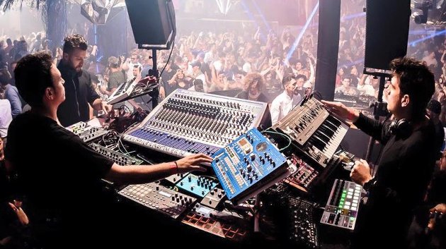 Agents Of Time El Tridente Anal gico Agents Of Time El Tridente Anal gico