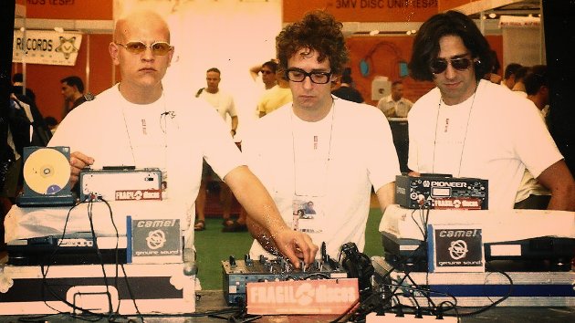 Flavio Etcheto, Gustavo Cerati y Diego Ro-K en Sónar 2000