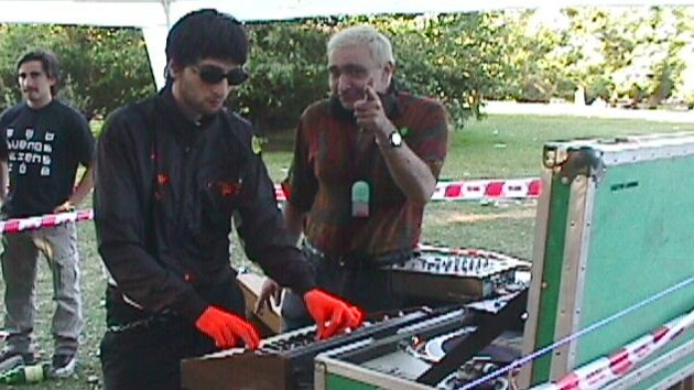 Eduardo Sormani con Bad Boy Orange en el Planetario, 01/01/1999