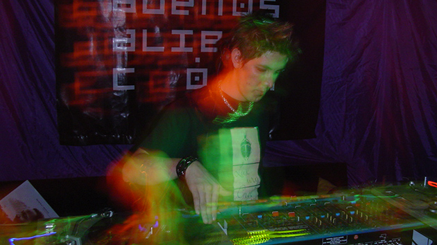 Junior Lopez en Buenos Aliens, Abril de 2004