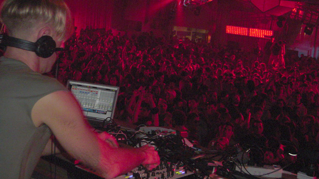 Richie Hawtin en SAMC 2004