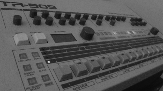 Roland TR-909